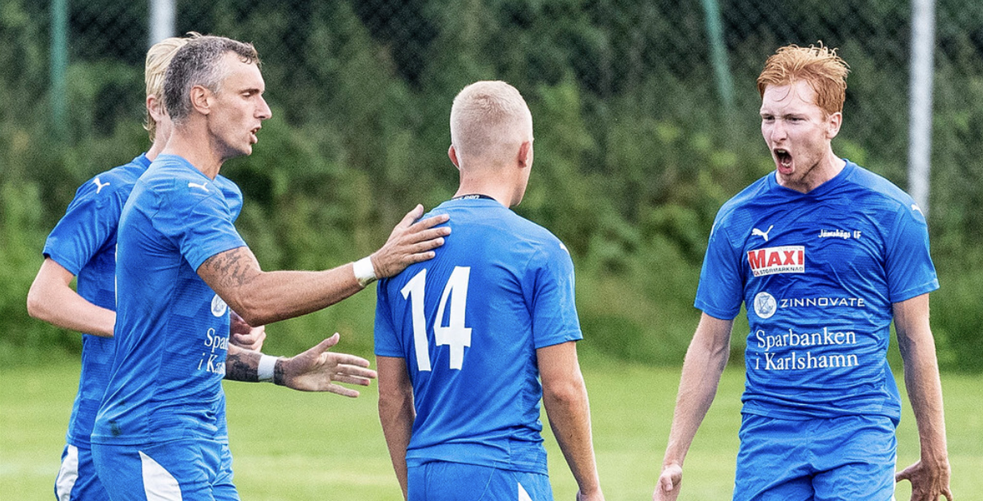 tre fotbollsspelare